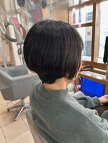 スタジオ アルファプラス 日暮里店(studio α+)&nbsp;ステップボーンカットカットボブショートハイライト白髪ぼかし