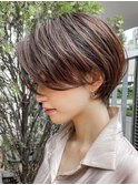 似合わせショート 細めハイライト 白髪ぼかしハイライト