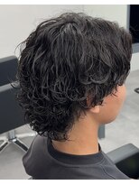 ノイセル 心斎橋(Noisyle)&nbsp;サーフカール×センターパート×海外ヘア×黒髪