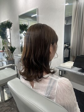 クロ(Chro) パーマ風レイヤースタイル