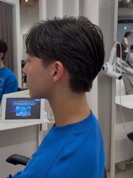 アコロン(acoron.) 毛流れセンターパート/ミニウルフ/池袋メンズカット