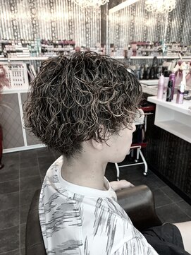 アビアンドアッシュ(Abi&Ass) メンズパーマ&メッシュブリーチ