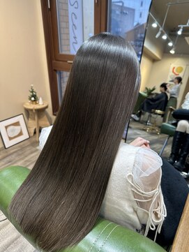 シーン(seen.) 美髪矯正/髪質改善カラー/髪質改善トリートメント［札幌/大通］