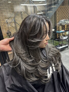 ラフ 難波店(LAFF) バレイヤージュ/シャドウルーツ/ハイライト/レイヤーカット