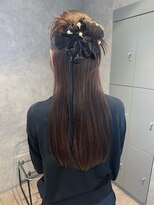 エディー(HEDI) カチモリハーフアップアレンジ