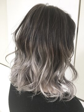 フェイス 大船(FACE) FACE大船 メリハリホワイトグラデーション