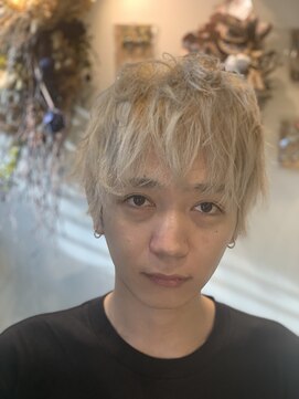 アビオン ヘアサロン(avion HAIR SALON) ハイライトマッシュショート