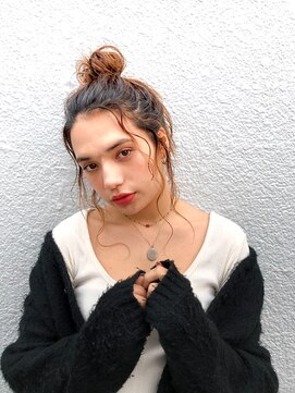 ヘアサロンM 新宿 ハイライト×ざっくりアレンジ