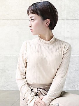 ヘアーアンジェ 伊達店(Hair ange) 【イルミナカラー×髪質改善TR】耳かけショートスタイル