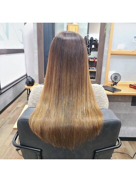 ナチュラル 泉中央店(Natural) 艶々ロング