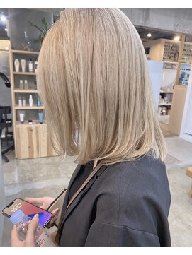 フリーラ 横浜(freera) 黒髪/グレーベージュ/レイヤーロング/前髪パーマ[横浜駅]