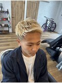 スキンフェード、ブリーチ