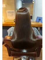 スローネ(THRONE)&nbsp;縮毛矯正で艶髪／20代30代40代／新宿／髪質改善