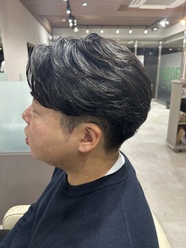 ヴェルデ(VERDE) センターパート×ニュアンスパーマ