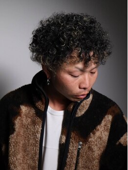 アクセプトザワールドバーバー(Accept the world barber)の写真/カチッと決めたスタイル～個性派スタイルまで、ライフスタイルや趣味趣向に合わせたデザインを創り出す。