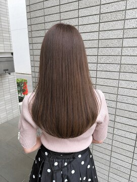 リア トーキョー(Lia TOKYO) 【工藤武士】柔らかブラウンで整う艶ロングナチュラルストレート