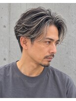 ゼロウーノ(ZER01)&nbsp;白髪ぼかし　センターパート