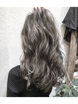ヘアーアンドライフスタイル ルカヒ(Hair Life style LUKAHI) Wウィービング×モノトーングレイ