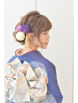 オートル 綱島店(AUTRE by FUGA hair) 成人式ヘア☆下目シニヨン【AUTRE綱島店】