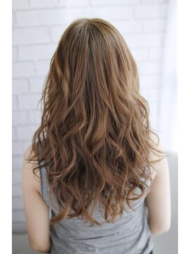 セントラル プラスエヌ(CENTRAL+n) 20代30代40代 愛されグラマラスロング【草津】