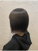 切りっぱなしカット　ダークブルージュ