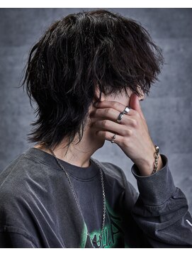 シン(syn) マッシュウルフ　ツイストスパイラル