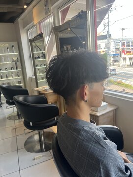 アイズ 海老名(AIZU) 無造作マッシュ　王道マッシュ　刈り上げマッシュ