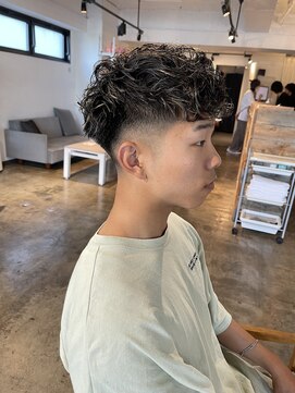 ザ オーダー(THE ORDER) ツイストスパイラルパーマメンズハイライトデザインカラー