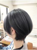 ハンサムショートブルーアッシュカラー
