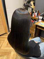 アルター(aL ter)&nbsp;暗髪カラー［デザインカラー/レイヤーカット/ウェットヘア］