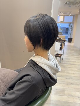 ルシードスタイルサワ(LUCIDO STYLE sawa) 20代30代40代前下がりストレート小顔補正立体カット