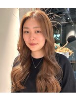 エルム 原宿 表参道(yelm)&nbsp;ブリーチ一回からできるミルクティーカラー