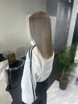 シーエスメイドバイシャチュー 栄店(CS made by SHACHU) ベージュ/似合わせカット/ミルクティーベージュ