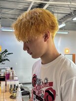 カフネ(cafne)&nbsp;金髪ツイストスパイラル