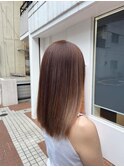 ピンクハッシュカットくびれショートヨシンモリ