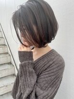 ルーファス 下北沢(Ruufus) バレイヤージュアッシュカラーツヤ感ノーブル前下がりボブ40代