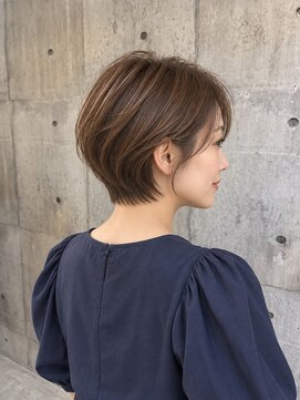 アトラ ハッピーヘアライフ 昭和町店(attra happyhairlife) 丸みと軽さのレイヤーカットショート/前髪カット