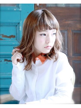 マイティ バイ エイチ(mighty by H) mighty【ペールトーン】フェザーレイヤー×ショートバング