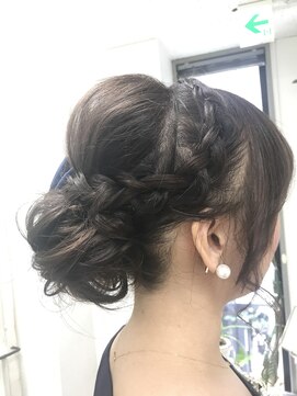美容室 パルス 静岡鷹匠店(PALS) 編み込みふんわりまとめ髪