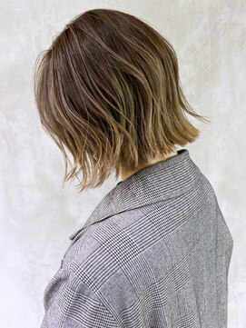 アイティー バイ アルバム 中野店(IT by ALBUM) グレージュカラーカーキベージュレイヤーカット_ba308253