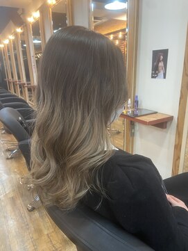 エイト プラット 渋谷2号店(EIGHT plat) グラデーションカラー20代30代40代3