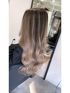 ラフ 難波店(LAFF) #黒髪#ボブルフ#ネビージュ#小顔#ワンレン