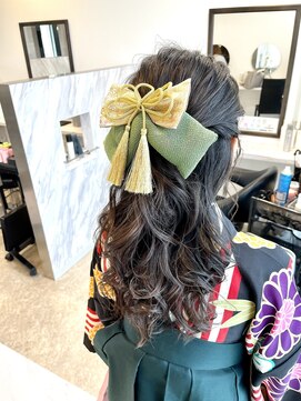 ヘアーデザイン シーベル(HAIR DESIGN SEA BELLE) 王道ハーフアップ