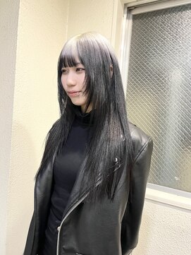 シック(chic.) ホワイト×ブラック