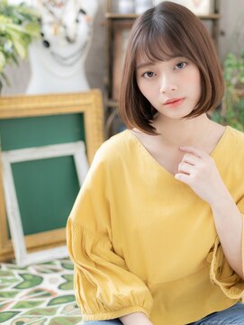 カバーヘアアンドスパ ブリス 浦和(COVER HAIR&SPA bliss) 斜めバンググレーベージュ前下がりくびれボブ2h3浦和0代30代40代