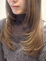 レオ(LEO)&nbsp;顔まわりレイヤーカット