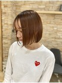 美人度UP！ナチュラル前下がりボブ×赤みブラウン