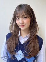 ウル 表参道(HOULe)&nbsp;【宮田茉悠】レイヤーカット 顔まわりレイヤー 透明感カラー