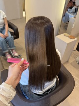 エリスホリエ(Eliss Horie) 酸性ストレート×水素カラー