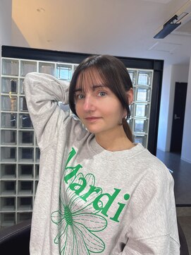 ヴィヴカウンター(VIVE counter) くくっても耳にかけても可愛いお顔まわり＆シーする前髪